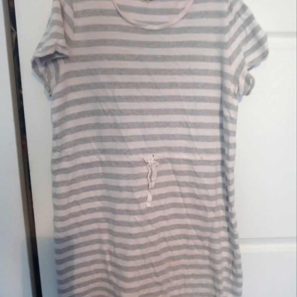 Women's plus size 1X Gray and white stripe dress